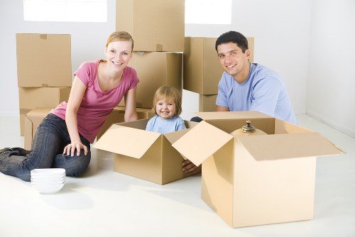 Van loading process with secure handling and protective packing